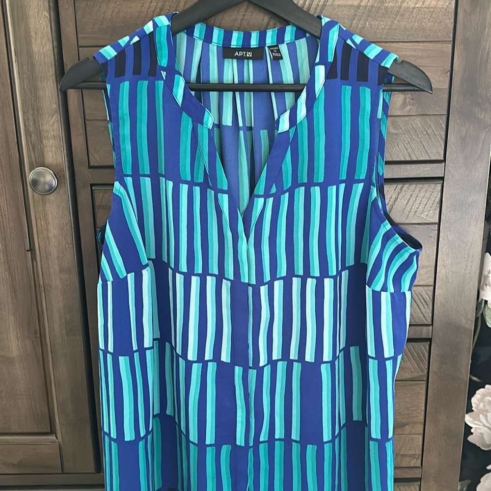 Sleeveless blouse